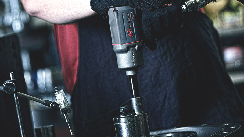 How To Use An Air Impact Wrench